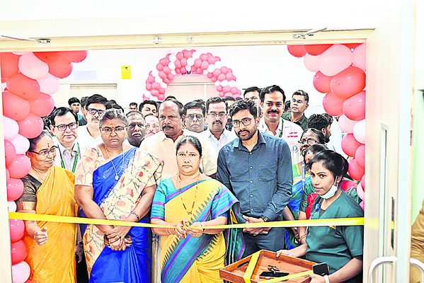 అడ్వాన్స్‌డ్‌  ట్రామాకేర్‌ ప్రారంభం 1