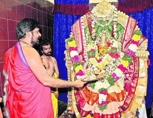 సరస్వతి నమస్తుభ్యం!
1