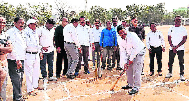 గెలుపోటములను  సమానంగా స్వీకరించాలి2