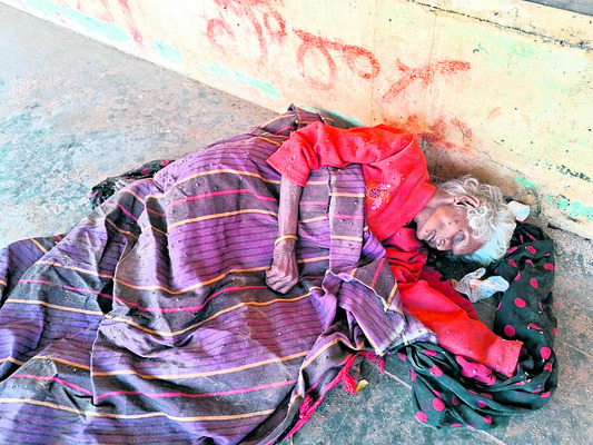 అతివేగానికి రెండు ప్రాణాలు బలి2