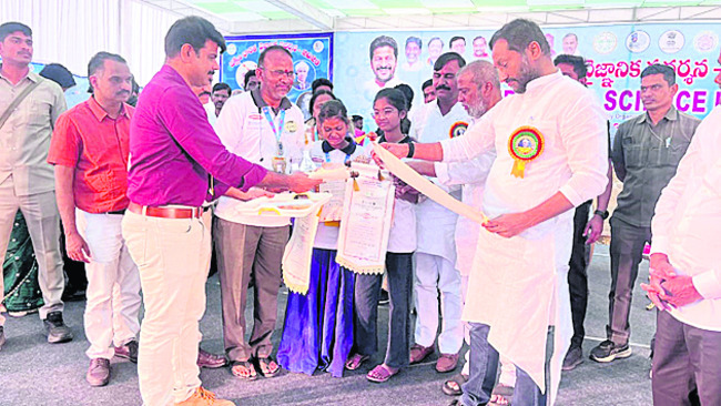 సౌతిండియా స్థాయిలో   ద్వితీయస్థానం
1