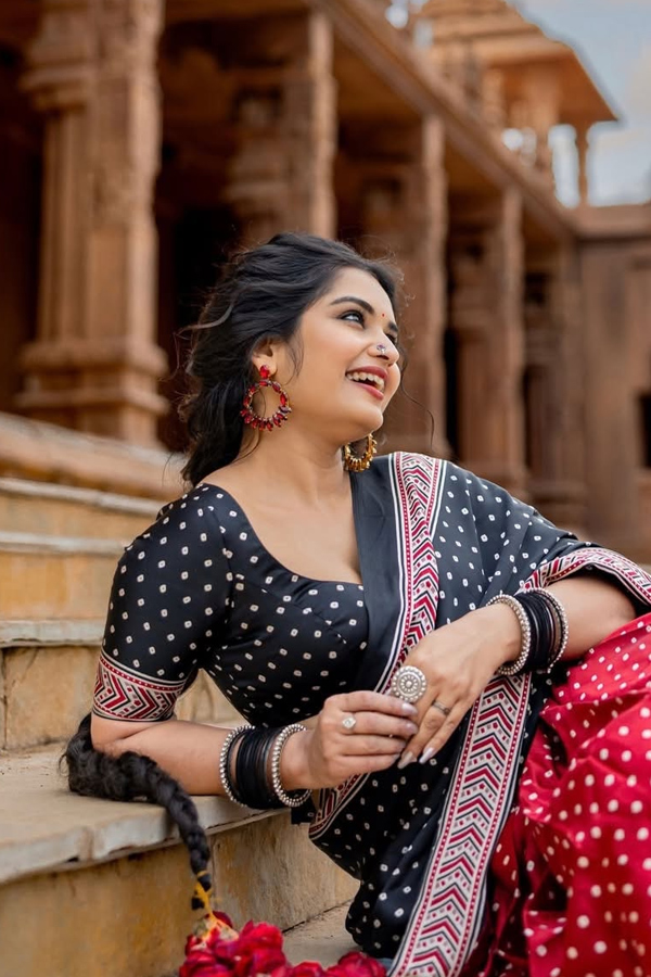 Bigg Boss Priyanka Jain Latest Beautiful Photos4