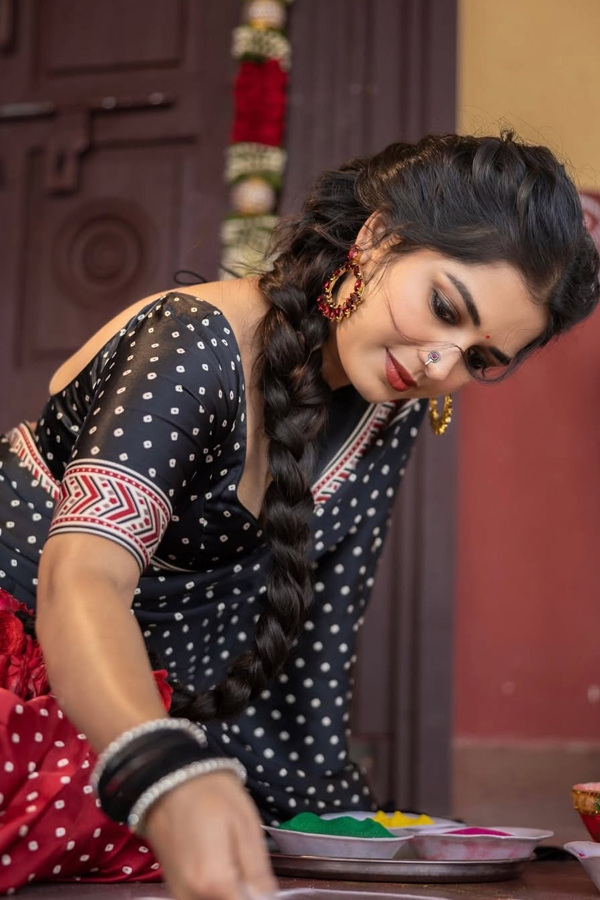 Bigg Boss Priyanka Jain Latest Beautiful Photos6