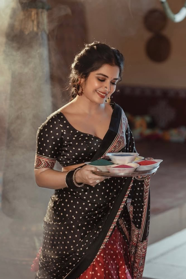 Bigg Boss Priyanka Jain Latest Beautiful Photos9