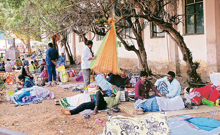 Hardships of patient assistants... Hospitalization Photos4