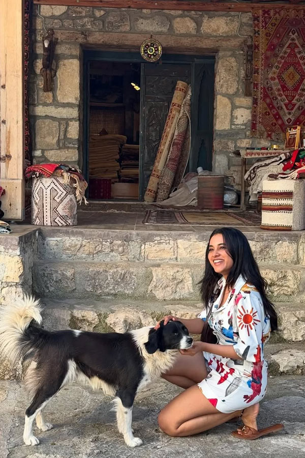 OG Movie Actress Priyanka Mohan Enjoying Foreign Trip Photos10