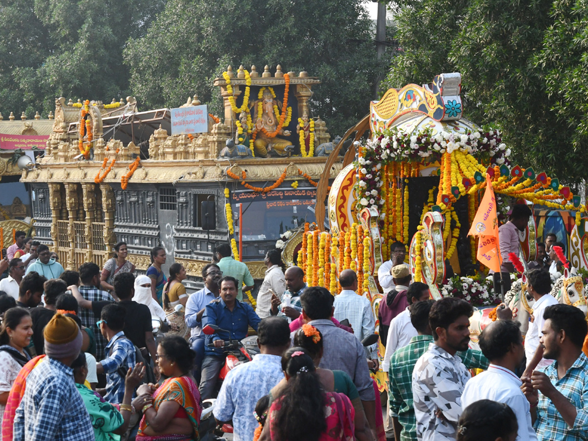 Srikakulam: The procession was magnificent Photos2