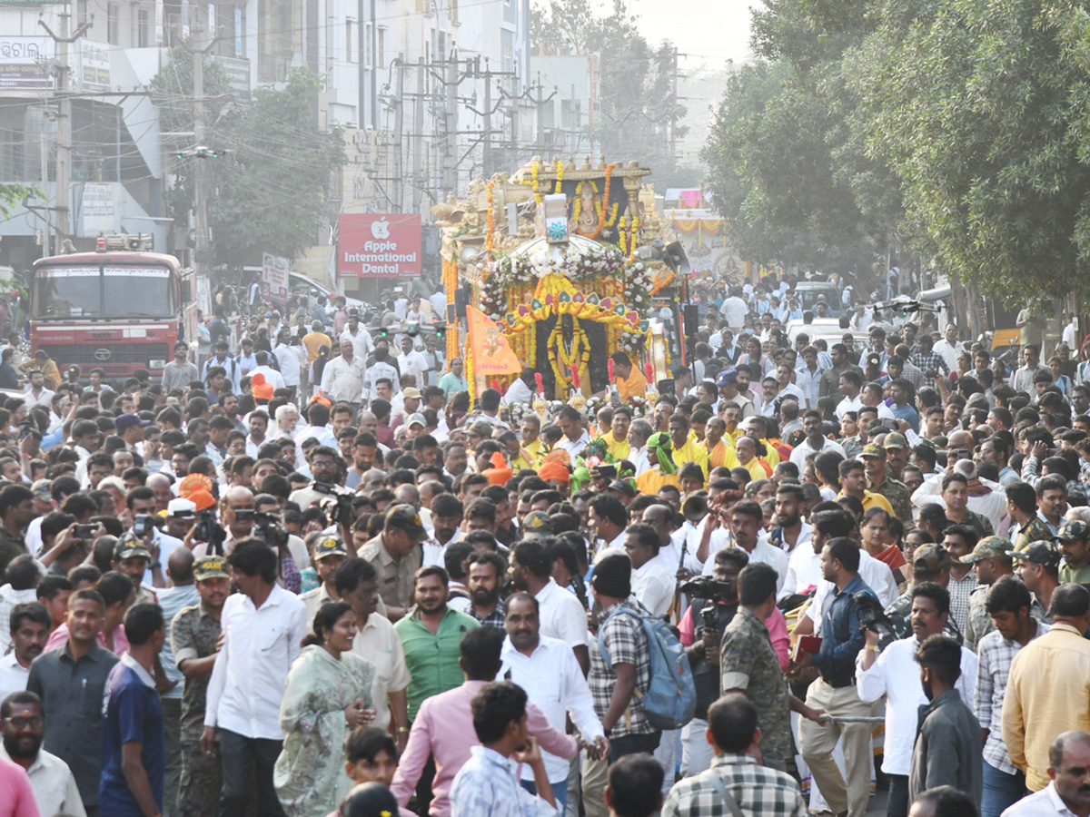 Srikakulam: The procession was magnificent Photos4