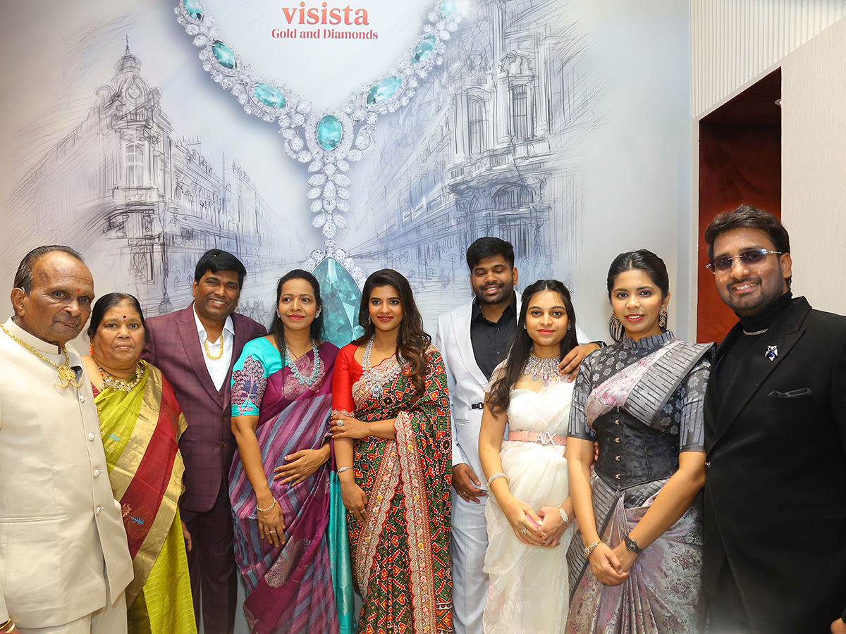 Tollywood Actress Aishwarya Rajesh At Jubilee Hills14