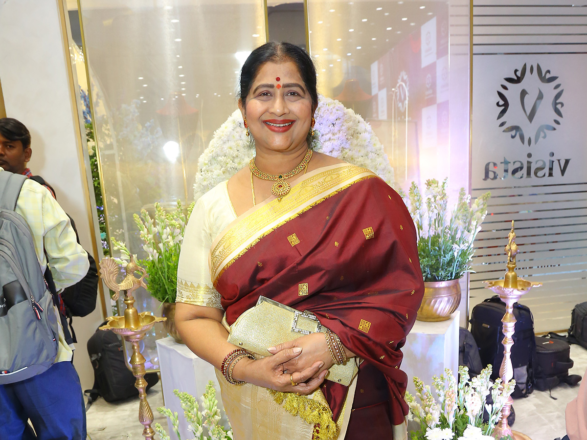 Tollywood Actress Aishwarya Rajesh At Jubilee Hills17