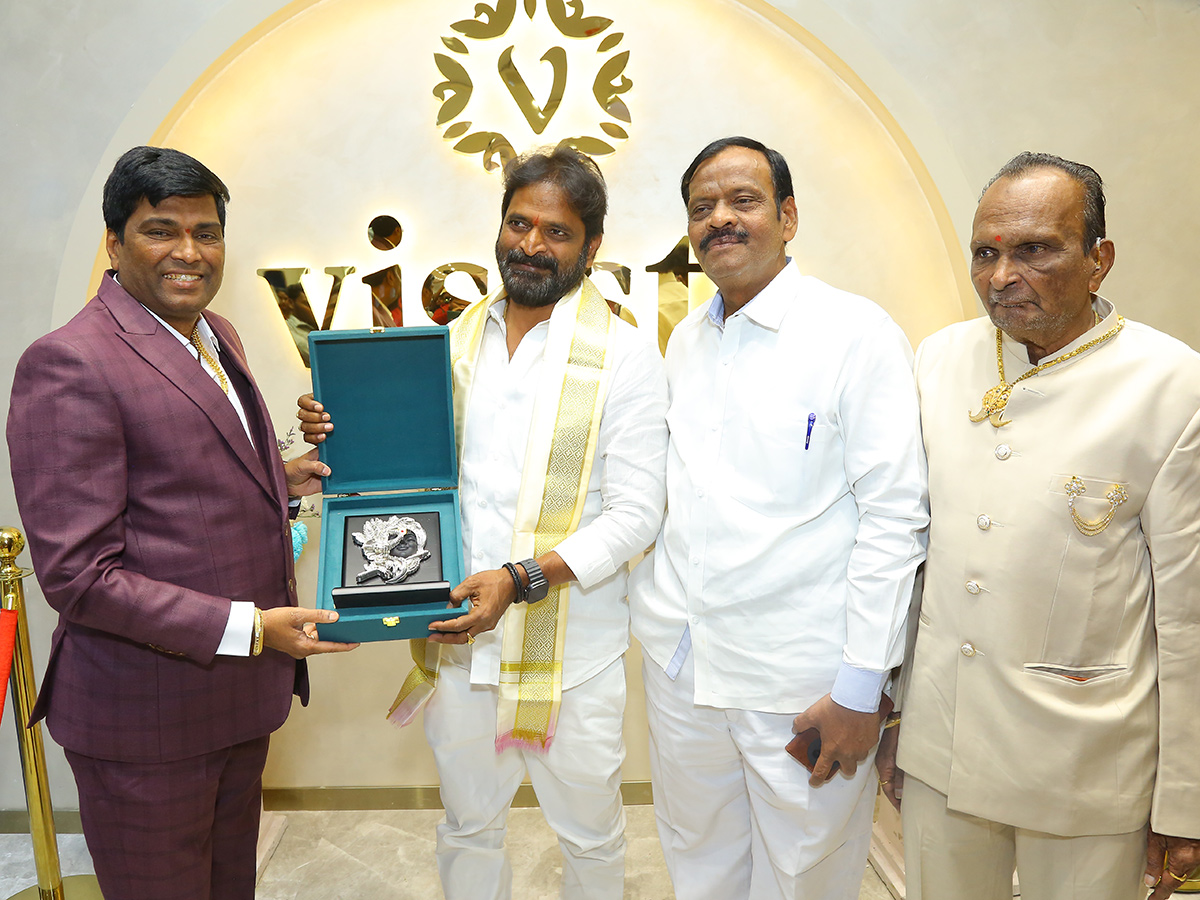 Tollywood Actress Aishwarya Rajesh At Jubilee Hills18