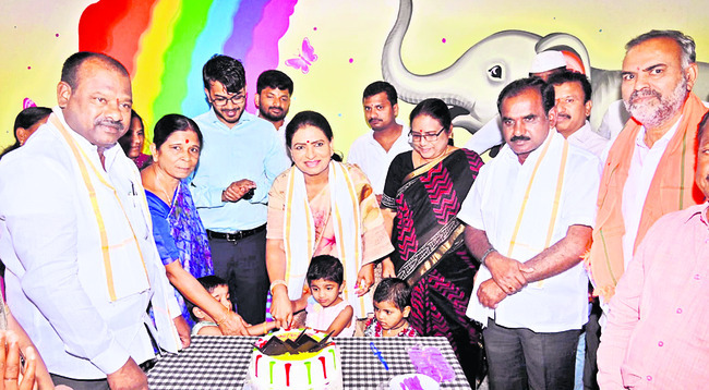 మున్సిపల్‌ ఎన్నికలకు పకడ్బందీ ఏర్పాట్లు 
1