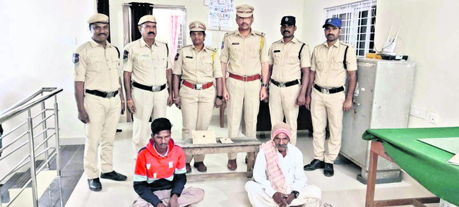 150 గ్రాముల  గంజాయి సీజ్‌ 
1