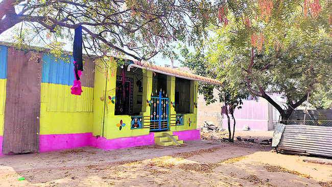 పశ్చిమాన వలసల జోరు 
1