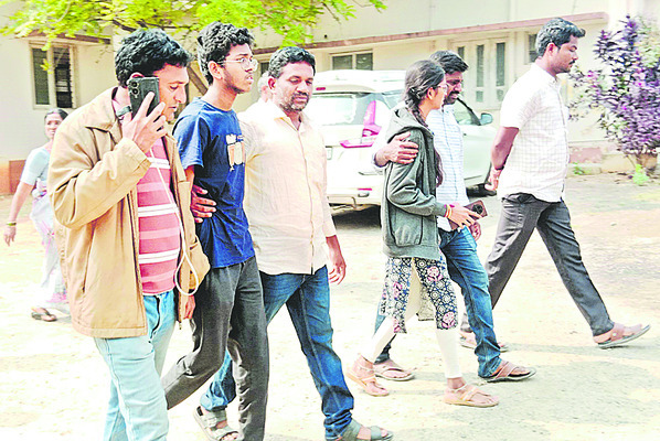 అర్ధరాత్రి ఆర్తనాదాలు 1