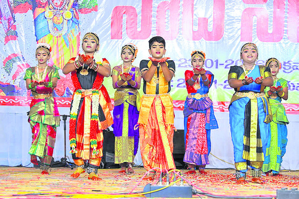 పుట్టమన్ను తెచ్చి.. అంకురార్పణ చేసి2