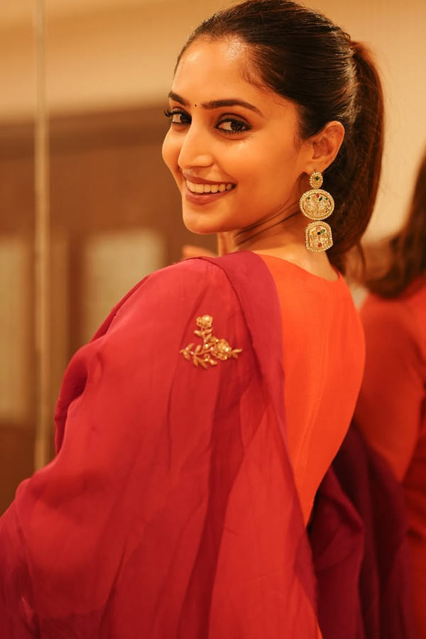 Actress Reba Monica John Latest Stunning Photos6