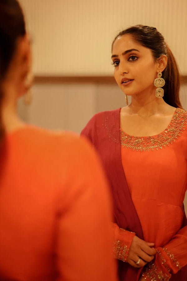 Actress Reba Monica John Latest Stunning Photos9