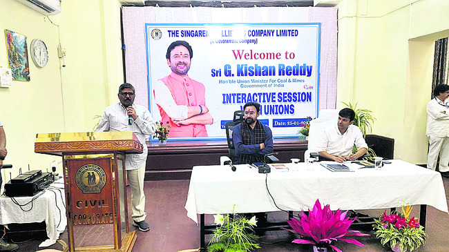 మేడారానికి బస్సులు ప్రారంభం 3