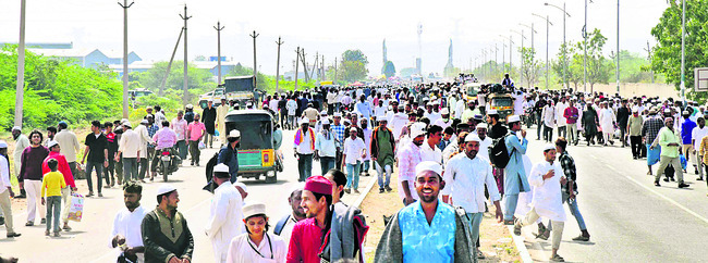 ఆరాధన జనమయం.. ఇస్తేమా ప్రాంగణం1