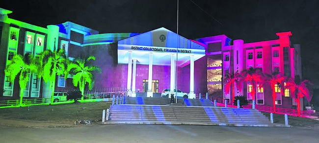 సర్వాంగ సుందరం.. త్రివర్ణ శోభితం1