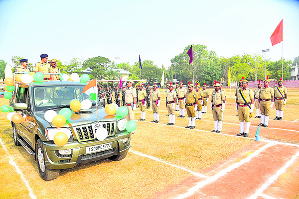 ముగిసిన   మొబిలైజేషన్‌ పరేడ్‌2