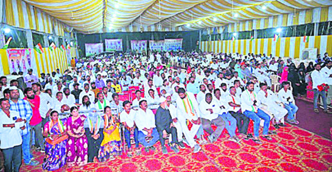 అన్ని మున్సిపాల్టీలూ గెలుచుకుంటాం1