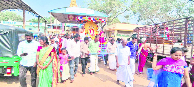జమలాపురంలో వైభవంగా రథ సప్తమి వేడుకలు1