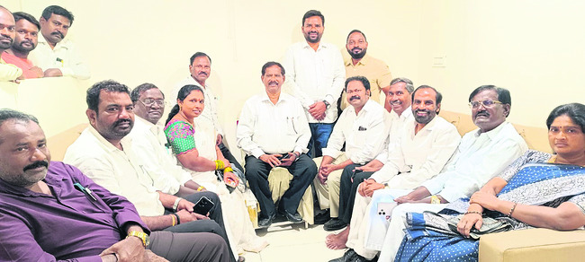 రోస్టర్‌ పాయింట్లతో మాలలకు అన్యాయం
2