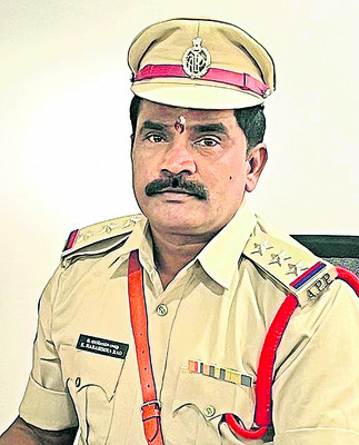 నల్లపరెడ్డి కుటుంబంలో విషాదం 
1