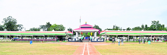 నేడు గణతంత్ర సంబరం
1