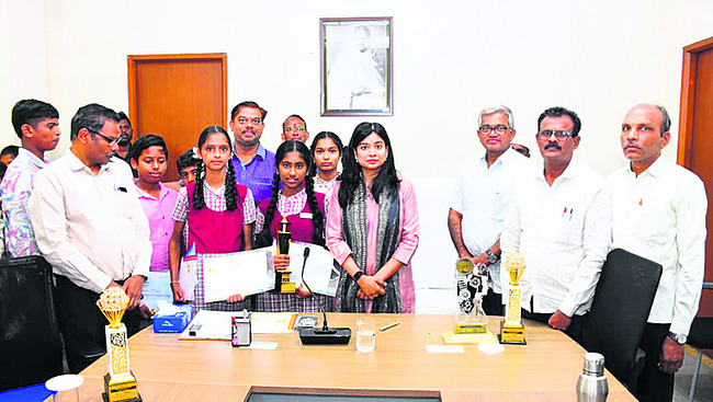 అభివృద్ధిని చూసి చేరికలు
3