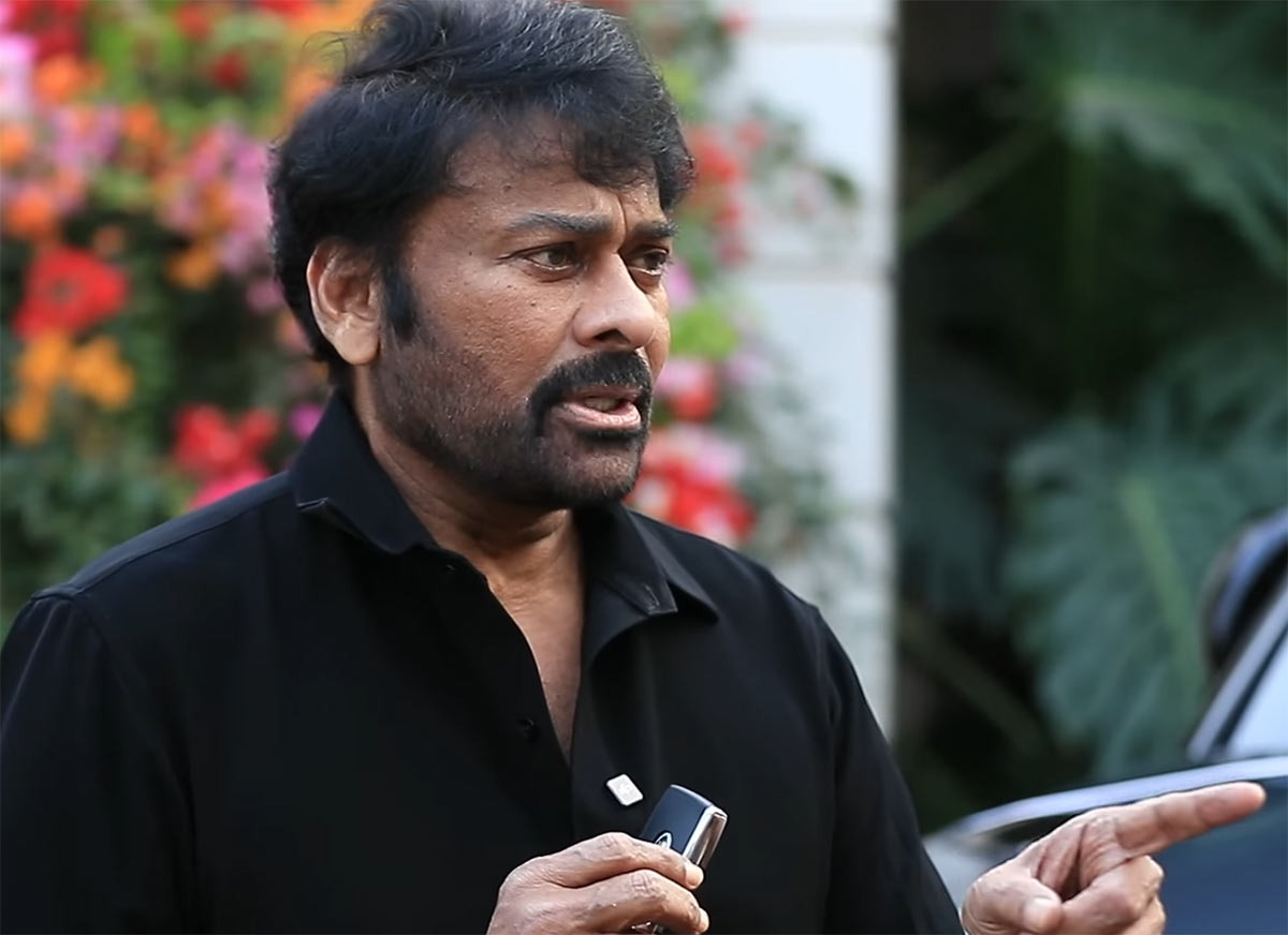 Chiranjeevi Gifted Range Rover Car To Director Anil Ravipudi16