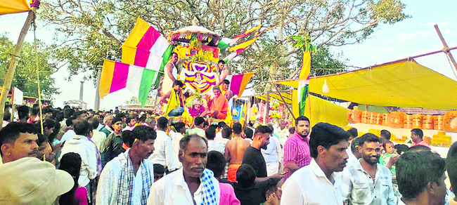 బడిలో జెండాకు అపచారం 2