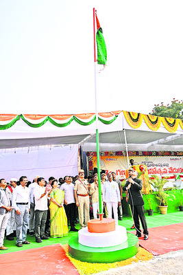 జిల్లా సమగ్రాభివృద్ధే లక్ష్యం1