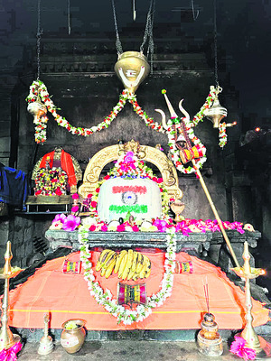 పోరాట స్ఫూర్తిని నింపాలి
2