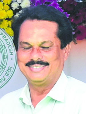 ఉత్తమ సేవలకు సత్కారం15