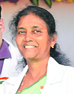 ఉత్తమ సేవలకు సత్కారం1