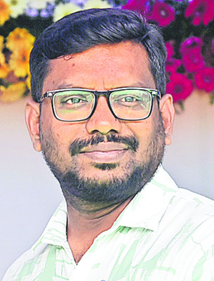 ఉత్తమ సేవలకు సత్కారం13