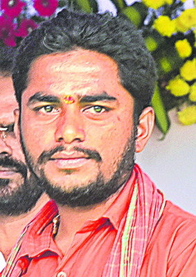 ఉత్తమ సేవలకు సత్కారం8