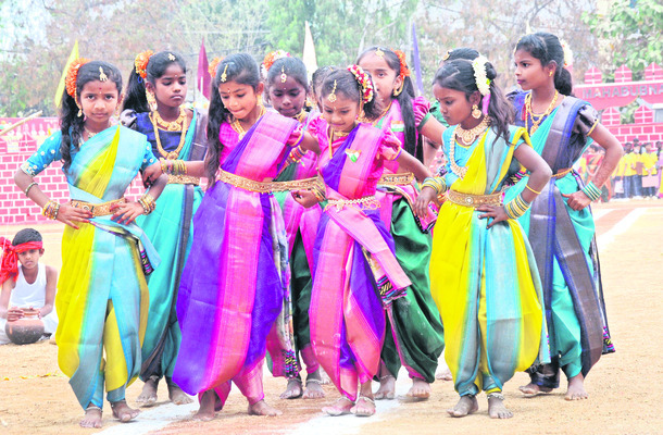 అలరించిన సాంస్కృతిక కార్యక్రమాలు1