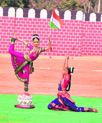 ● వ్యాపార రంగాల్లో మహిళల భాగస్వామ్యం ● జిల్లా కలెక్టర్‌3