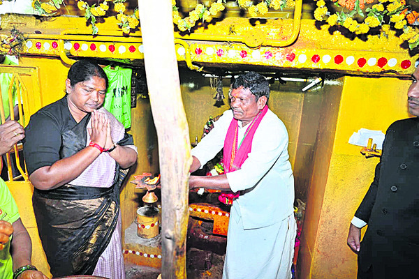 గట్టమ్మతల్లిని దర్శించుకోవడం ఆనవాయితీ1