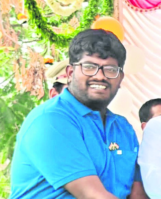 ఉత్తమ సేవలకు పురస్కారం 
8