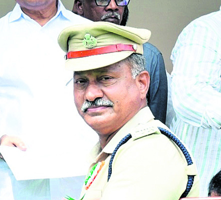 పురస్కారాల అందజేత2