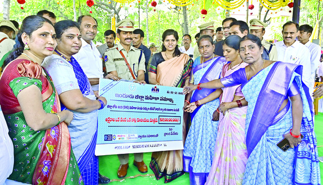 అలరించిన నృత్య ప్రదర్శనలు 1