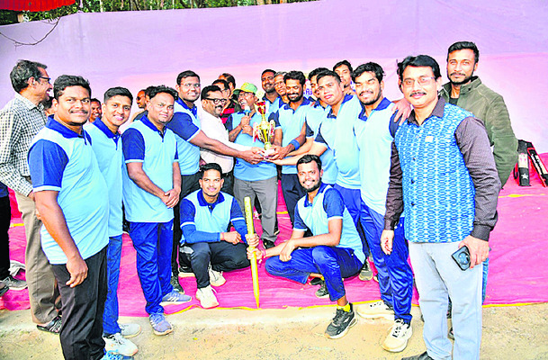 రాష్ట్ర శకటం ప్రదర్శన 2