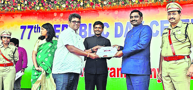 సేవలకు గుర్తింపు2