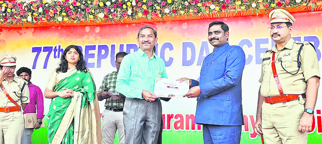 సేవలకు గుర్తింపు4