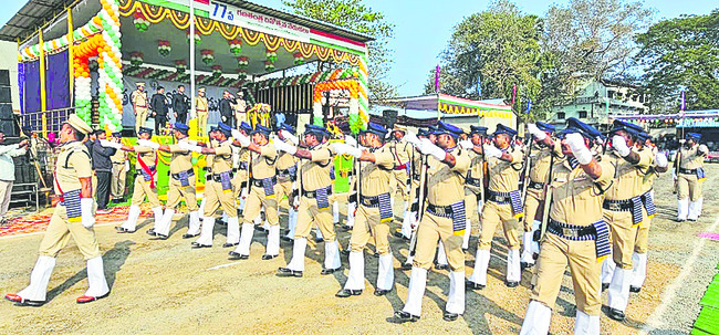 సగర్వంగా.. ఎగిరింది తిరంగా.. 2